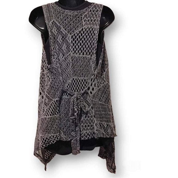 $5 Add on** Cardigan type shawl - Picture 2 of 2